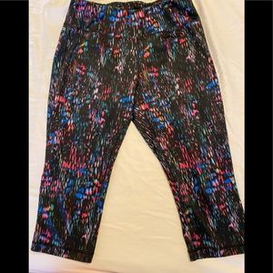 Danskin Now Capri Leggings Medium 8-10 Multi colors 27”total length, 19” inseam.
